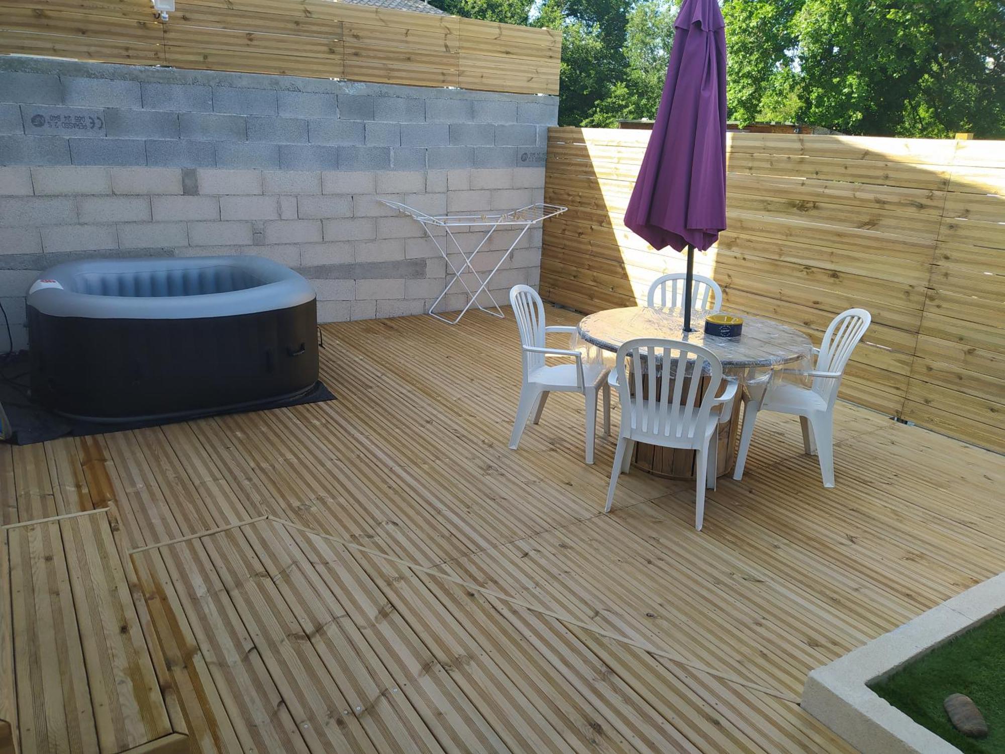 Studio Cosy Avec Terrasse Et Jacuzzi A Disposition De Mai A Aout Rians  Bagian luar foto